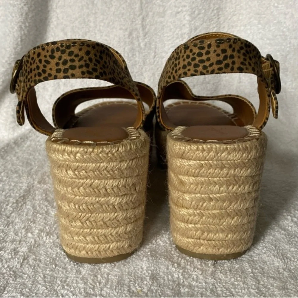 Heels Platforms Shoes Women’s Size‎ 8.5 Open Toe Buckle Leaped Printed